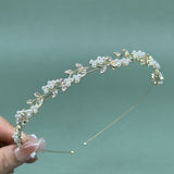 [Elegant Wedding Hair Accessory Rhinestone] Vintage-Inspired Bridal Headband with Faux Pearls and Zinc Alloy Leaves, Classic Elegant Wedding Hair Accessory with Rhinestone Detail