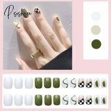 24Pcs Small Fresh White Flowers Decorated Frosted Matte Wearable Fake Nails Suitable Fairy Girl