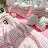 3Pcs Polyester Duvet Cover Set (1*Duvet + 2*Pillowcase Without Core) Strupe Print Bedding Soft