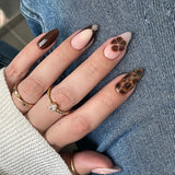 24Pcs Simple French Nails Art Tips Fake Nails 3D Design Wearable Full Cover False Nail Mid-length Almond Reusable Press on Nails