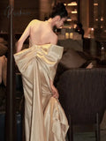 Champagne Mermaid Evening Dresses Strapless Satin Bow Glossiness Sleevess Lace-Up Red Carpet Shiny