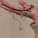 Vintage-Inspired Star Choker Necklace with Rhinestone Accents,, Alloy - Perfect for Parties and Vacations