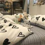 Love Heart Full Comforter Sets Cotton Luxury Summer Anime Bed Cover Cute Elegant Nordic Normal