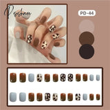 New Years Nails 24Pcs/Box Christmas Elk Snowflake Fake Artificial Short Round Press On Acrylic Tips