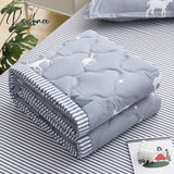 Pisoshare Daisy Print Spring Summer Quilt Queen Mechanical Wash Comfortable Comforter Single Double