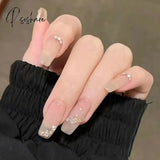 Wearable Artifical Nails Fake With Glue Removable French Tips Press On Medium Length Nail Supplies